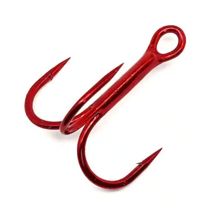 Elevate your fishing game with the Gamakatsu 2X Strong Round Bend Treble Hook in striking red